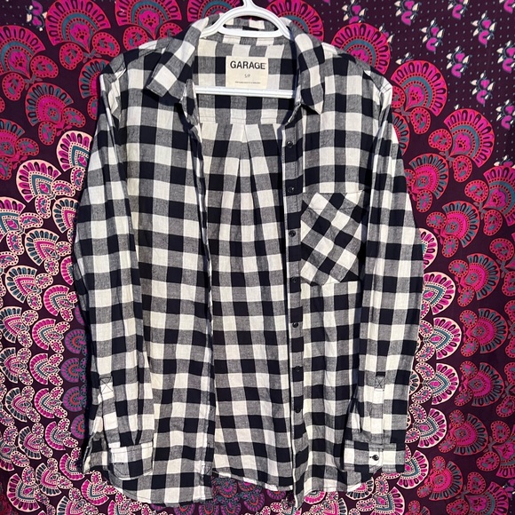 Plaid long sleeve navy and white top - Picture 1 of 1